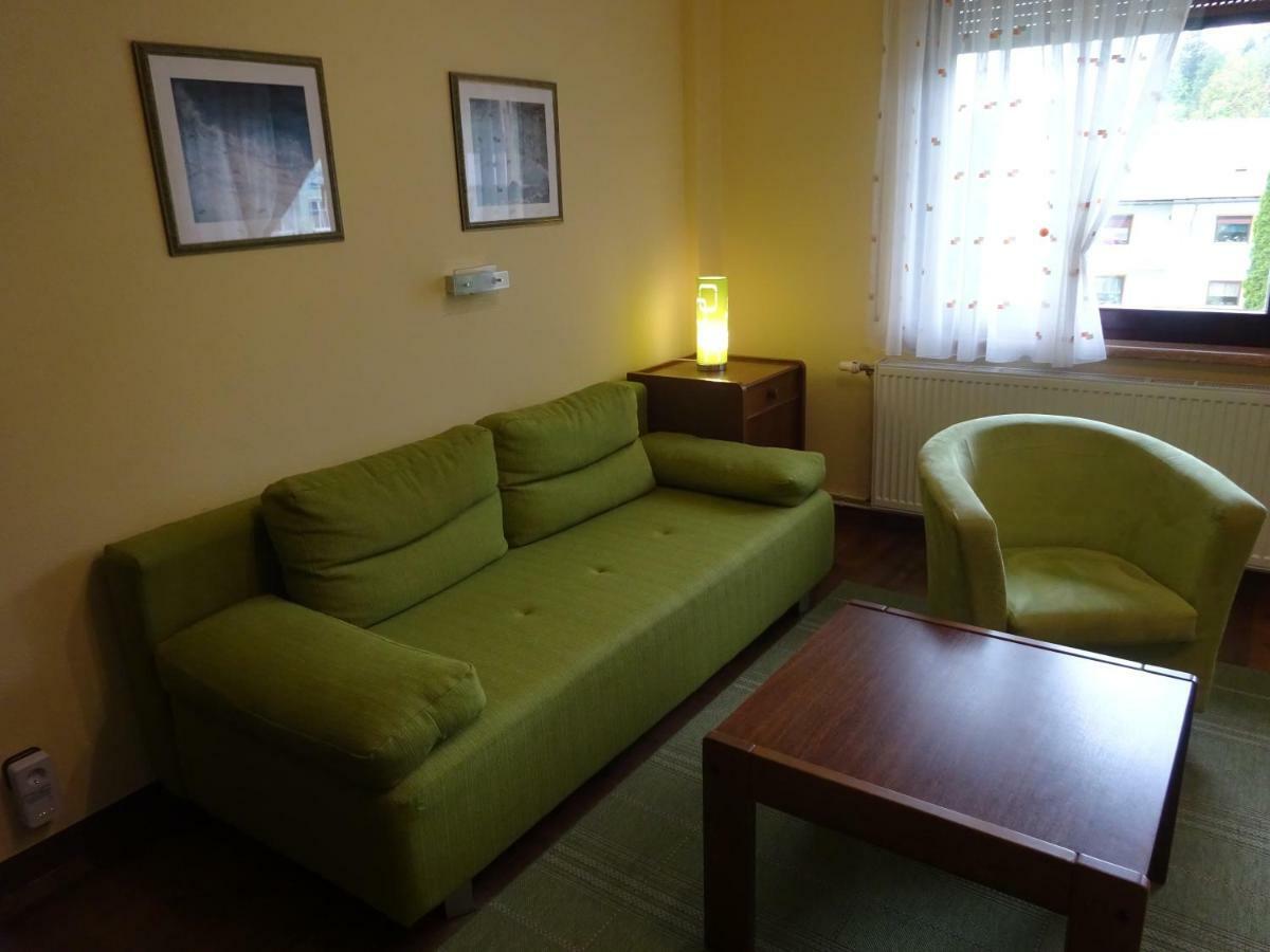 Appartement - Ferienwohnungen - Gaestehaus Gabriele Дроболлах-ам-Факерзе Екстер'єр фото